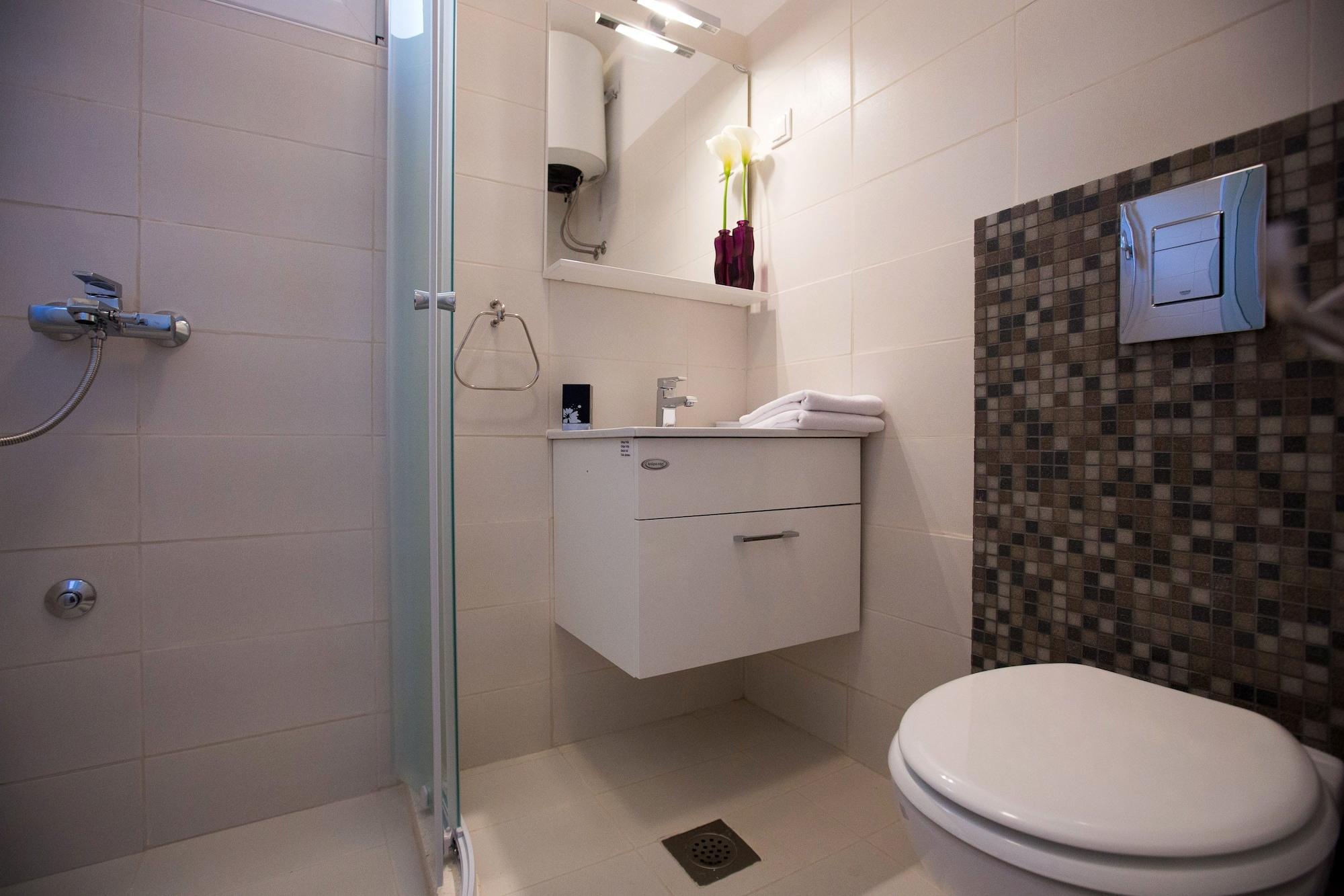 Roza Apartment